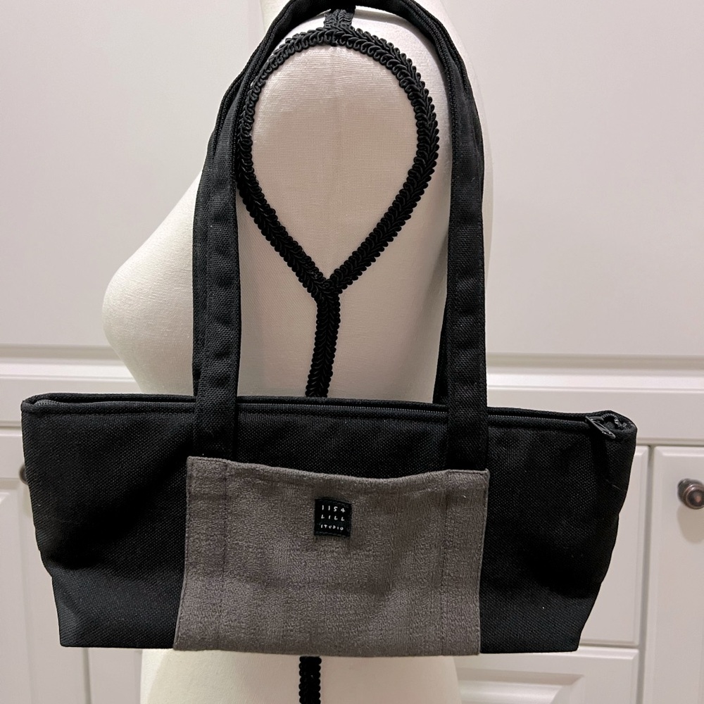 NWOT Lisa Lill Studio Bag |Gray & Black